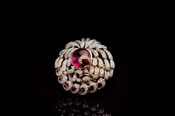 Majestic Pearl Swirl Ring